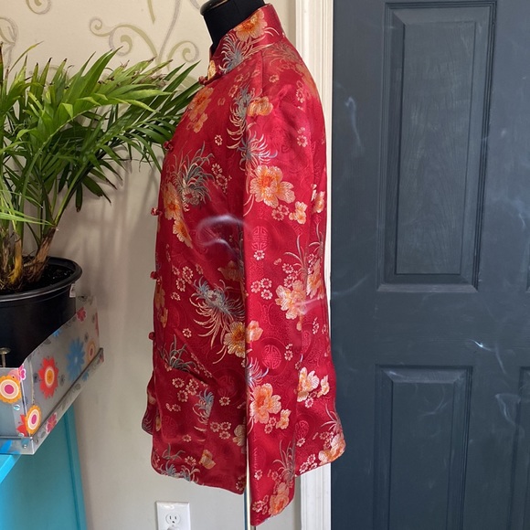 Gracefully beautiful brocade Mandarin-style jacket - Picture 3 of 6